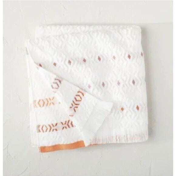 Opalhouse designed with Jungalow 100% Cotton Geo Fringe Striped Bath Towel. NWT. - Picture 1 of 5